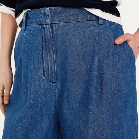 Women's Old Navy Extra High Waisted Taylor Wide Leg Trouser Jeans - Picture 4 of 4